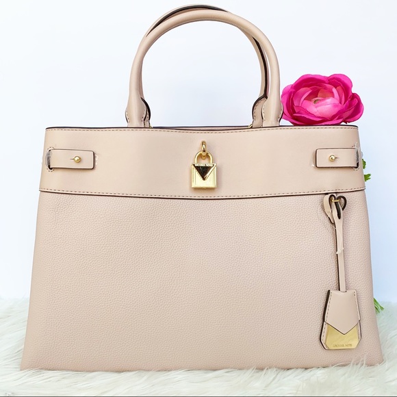 Michael Kors Handbags - NWT Michael Kors Gramercy Satchel